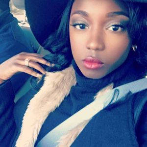 Meet your Posher, Leah